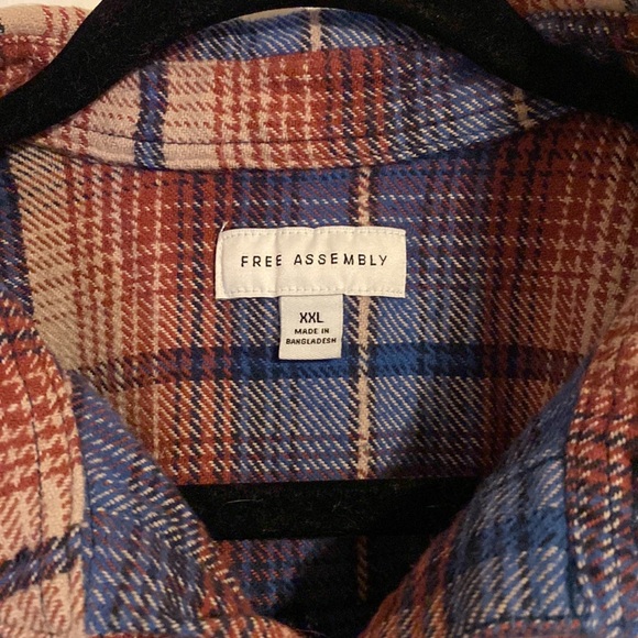 Free Assembly Shacket - Picture 2 of 7